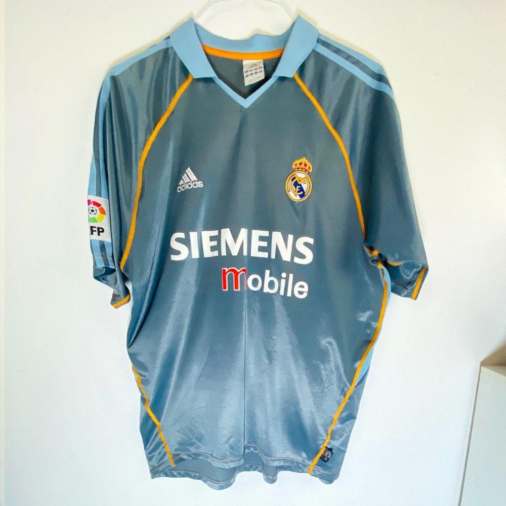 2003/04 Real Madrid Alternate Jersey